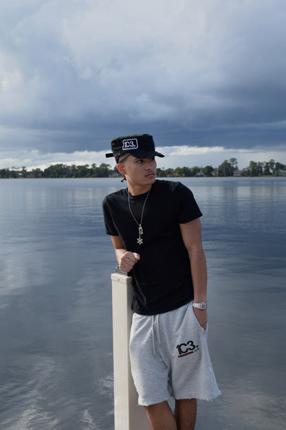 Desstress Shorts (Knee-length)